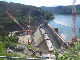 新桂沢ダム堤体建設工事